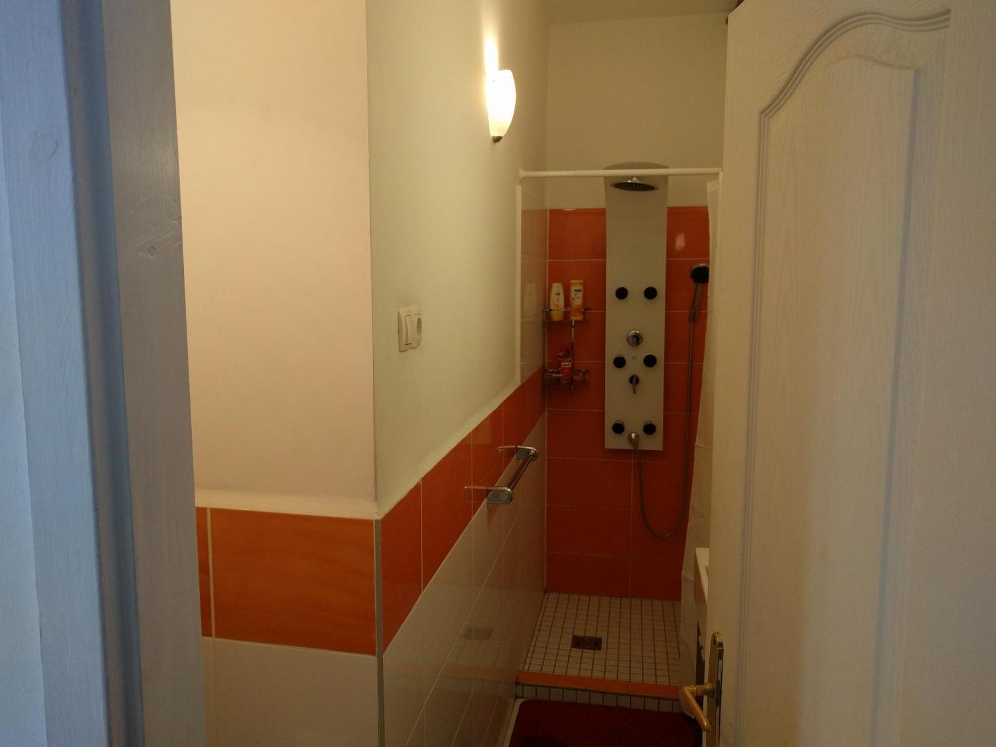 Inner-City Flat Budapest Bagian luar foto